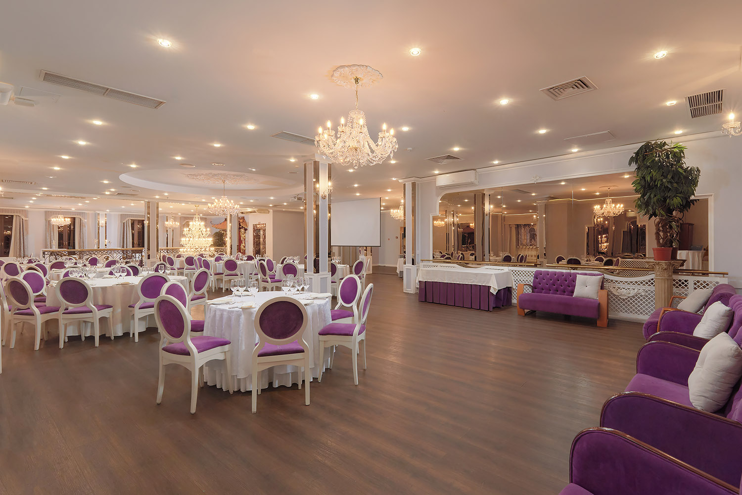 Банкетный зал "Бельэтаж"