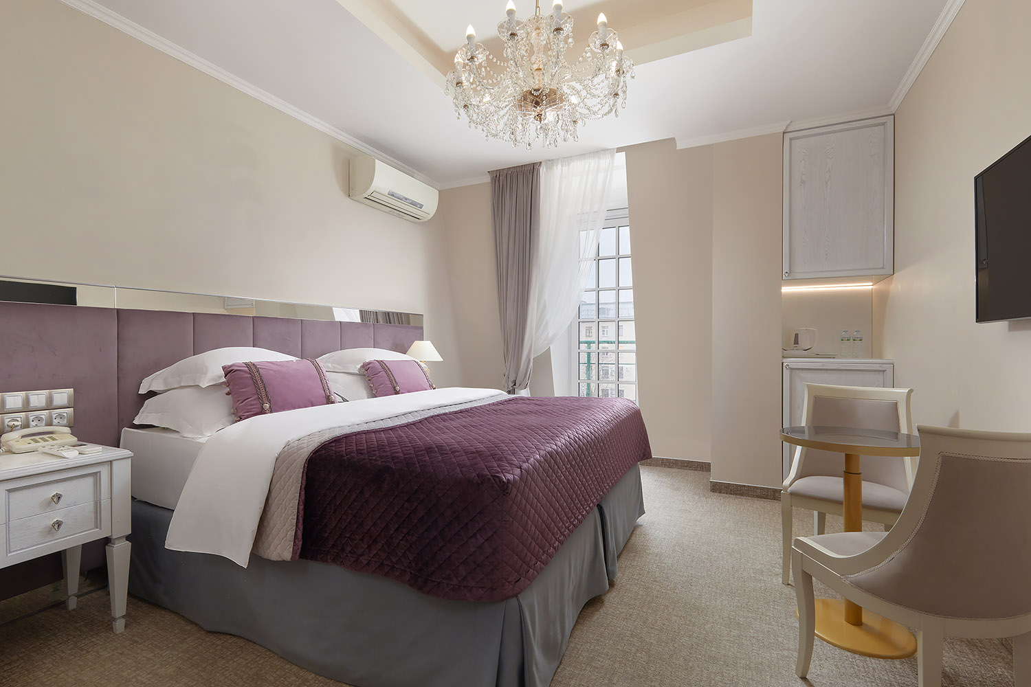 УЛУЧШЕННЫЙ НОМЕР С 1 КРОВАТЬЮ ИЛИ 2 РАЗДЕЛЬНЫМИ