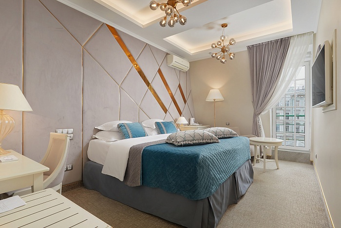 УЛУЧШЕННЫЙ НОМЕР С 1 КРОВАТЬЮ ИЛИ 2 РАЗДЕЛЬНЫМИ